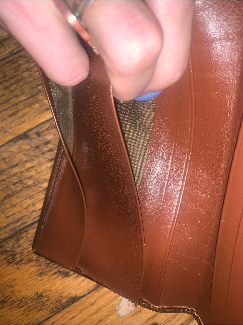 Leather passport holder - Picture 9 of 15